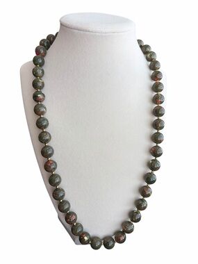 Vintage Marbled Green Lucite Bead Necklace